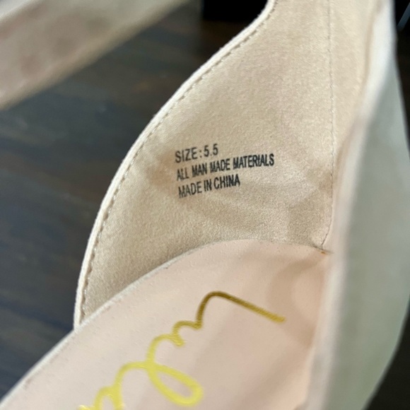 New in box! Lulus Laura Light Nude Suede Ankle Strap Heels size 5.5 with gold - Picture 6 of 11